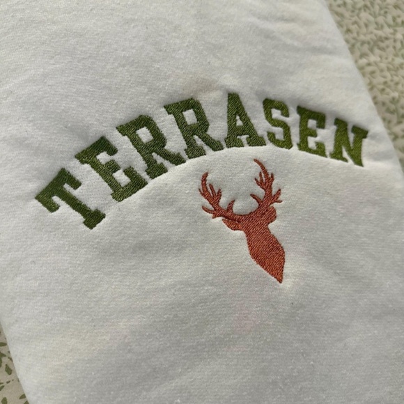 Terrasen Embroidered Sweatshirt Bookish Romantasy - Picture 3 of 3